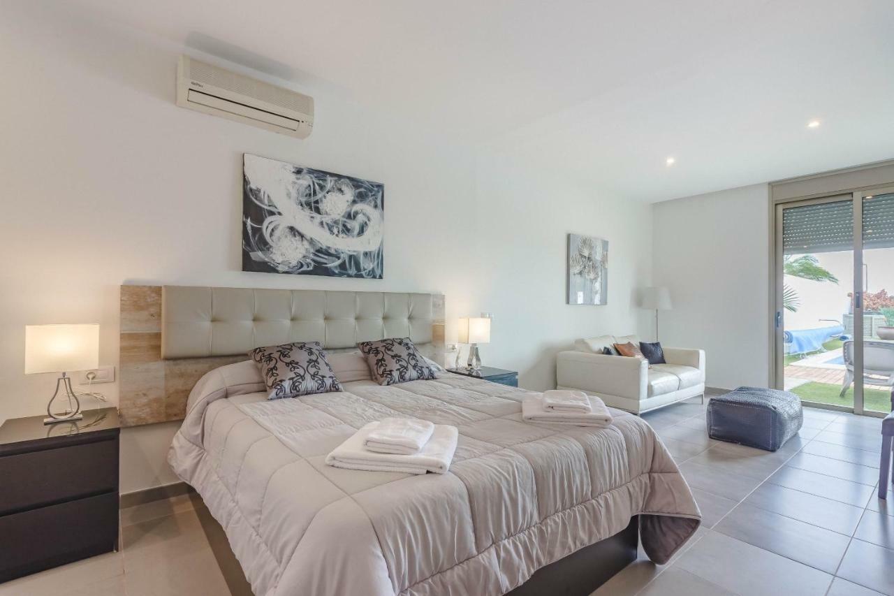 Villa Isabella, Luxury Villa With Heated Pool Ocean View In Adeje, Tenerife アデヘ エクステリア 写真