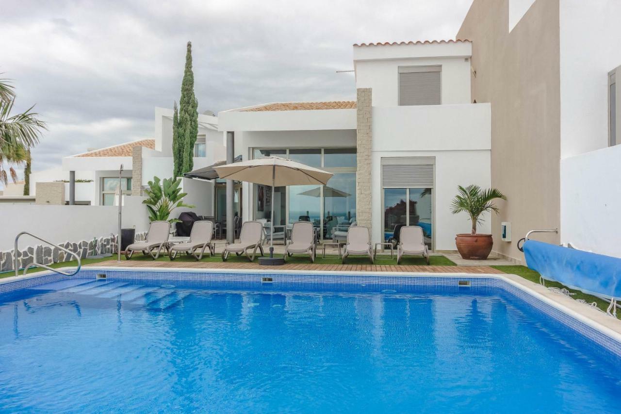 Villa Isabella, Luxury Villa With Heated Pool Ocean View In Adeje, Tenerife アデヘ エクステリア 写真