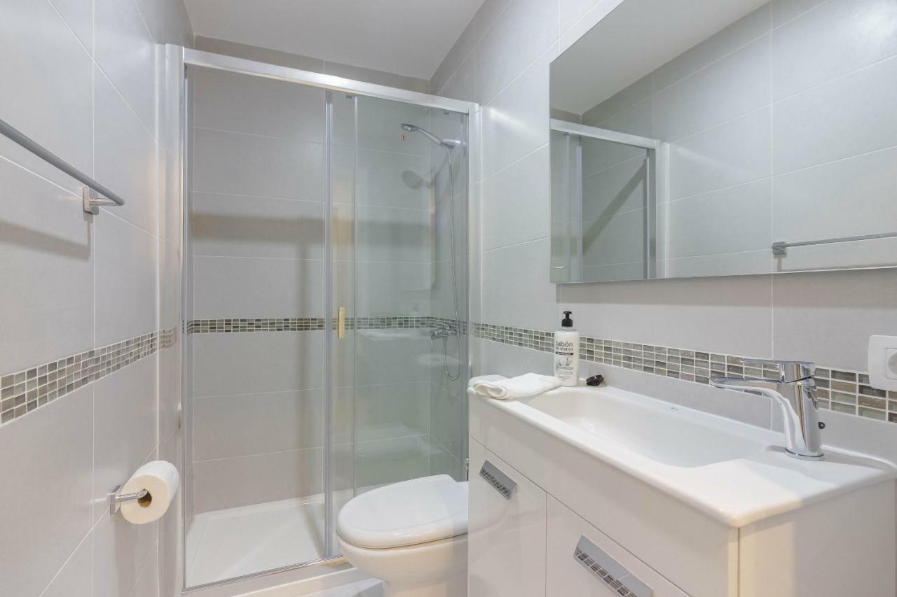 Villa Isabella, Luxury Villa With Heated Pool Ocean View In Adeje, Tenerife アデヘ エクステリア 写真
