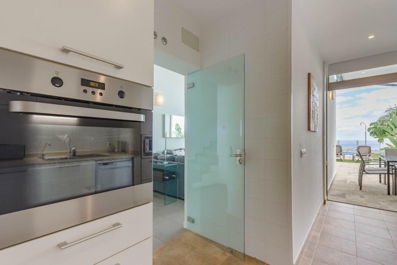 Villa Isabella, Luxury Villa With Heated Pool Ocean View In Adeje, Tenerife アデヘ エクステリア 写真