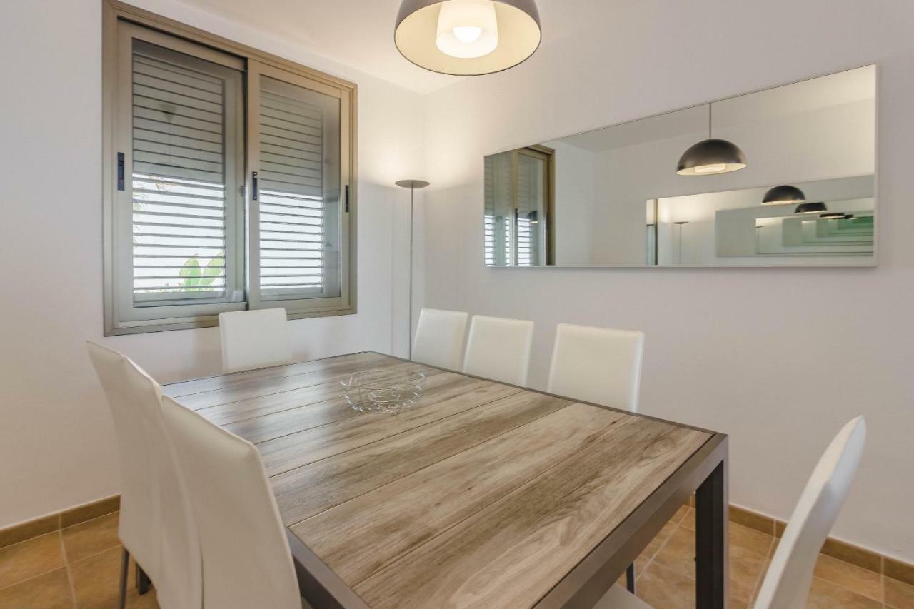 Villa Isabella, Luxury Villa With Heated Pool Ocean View In Adeje, Tenerife アデヘ エクステリア 写真