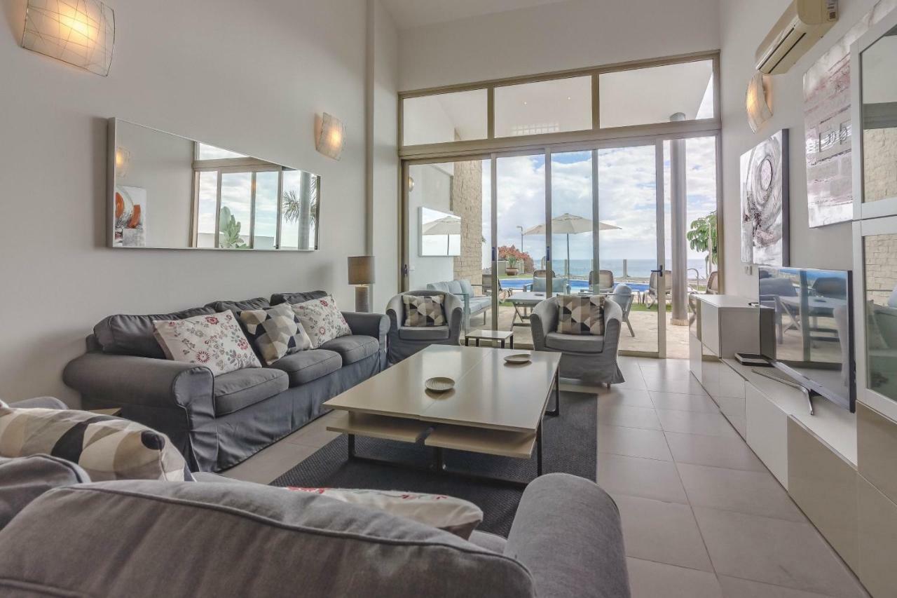 Villa Isabella, Luxury Villa With Heated Pool Ocean View In Adeje, Tenerife アデヘ エクステリア 写真