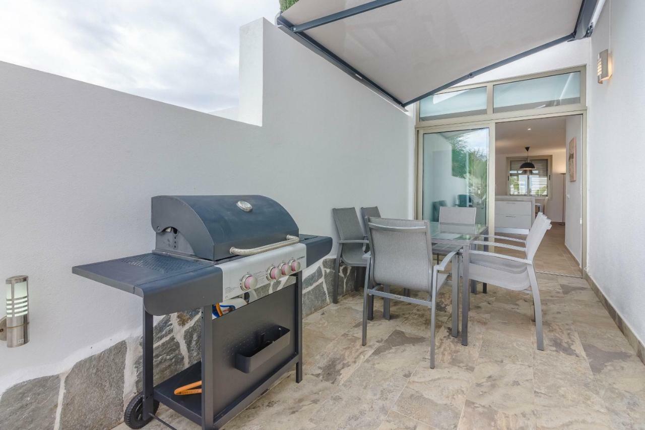 Villa Isabella, Luxury Villa With Heated Pool Ocean View In Adeje, Tenerife アデヘ エクステリア 写真