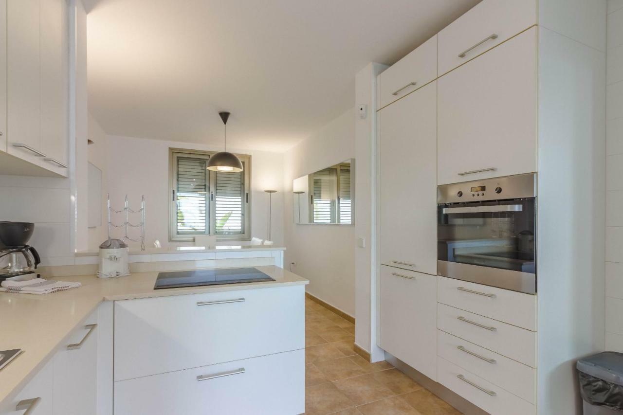Villa Isabella, Luxury Villa With Heated Pool Ocean View In Adeje, Tenerife アデヘ エクステリア 写真