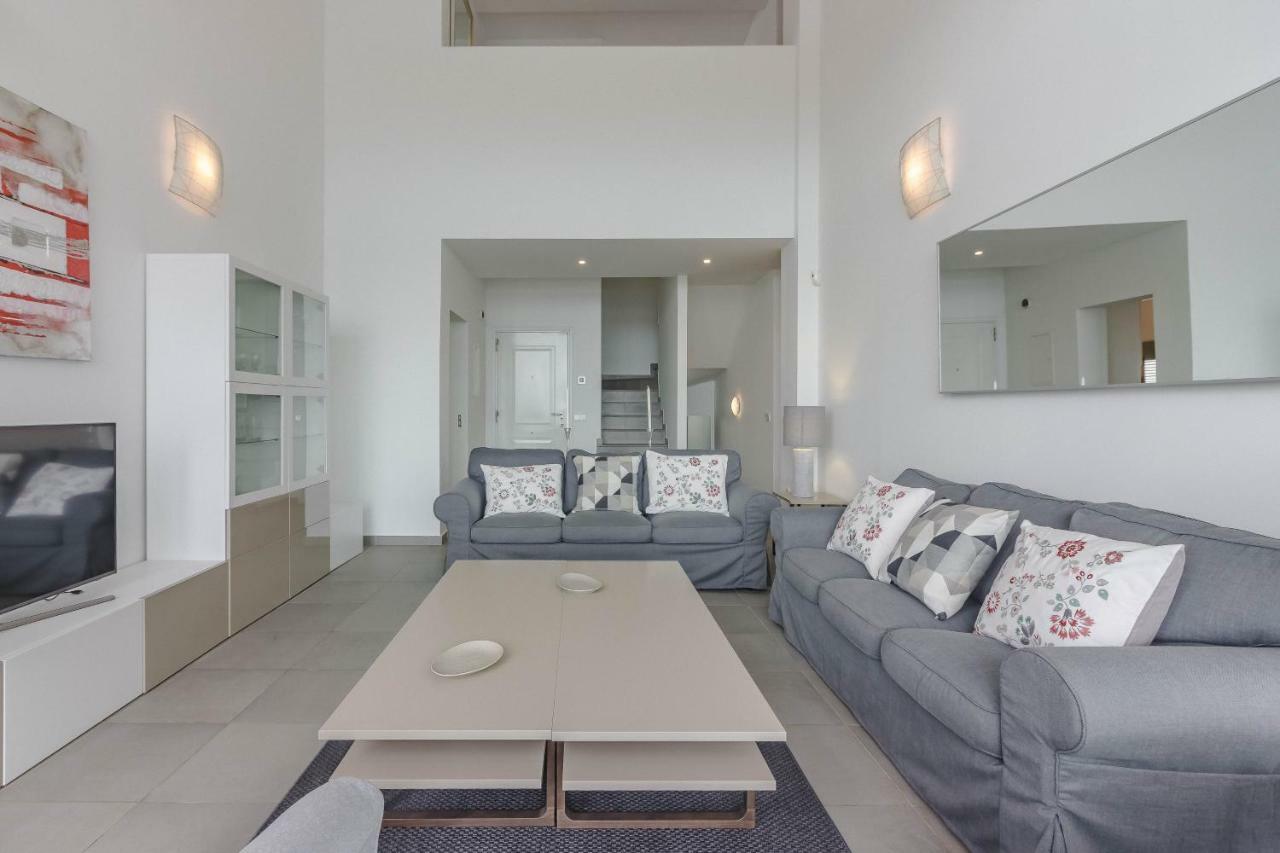 Villa Isabella, Luxury Villa With Heated Pool Ocean View In Adeje, Tenerife アデヘ エクステリア 写真