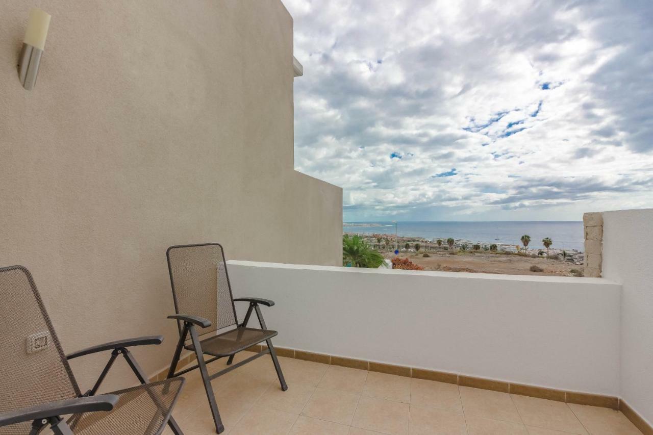 Villa Isabella, Luxury Villa With Heated Pool Ocean View In Adeje, Tenerife アデヘ エクステリア 写真